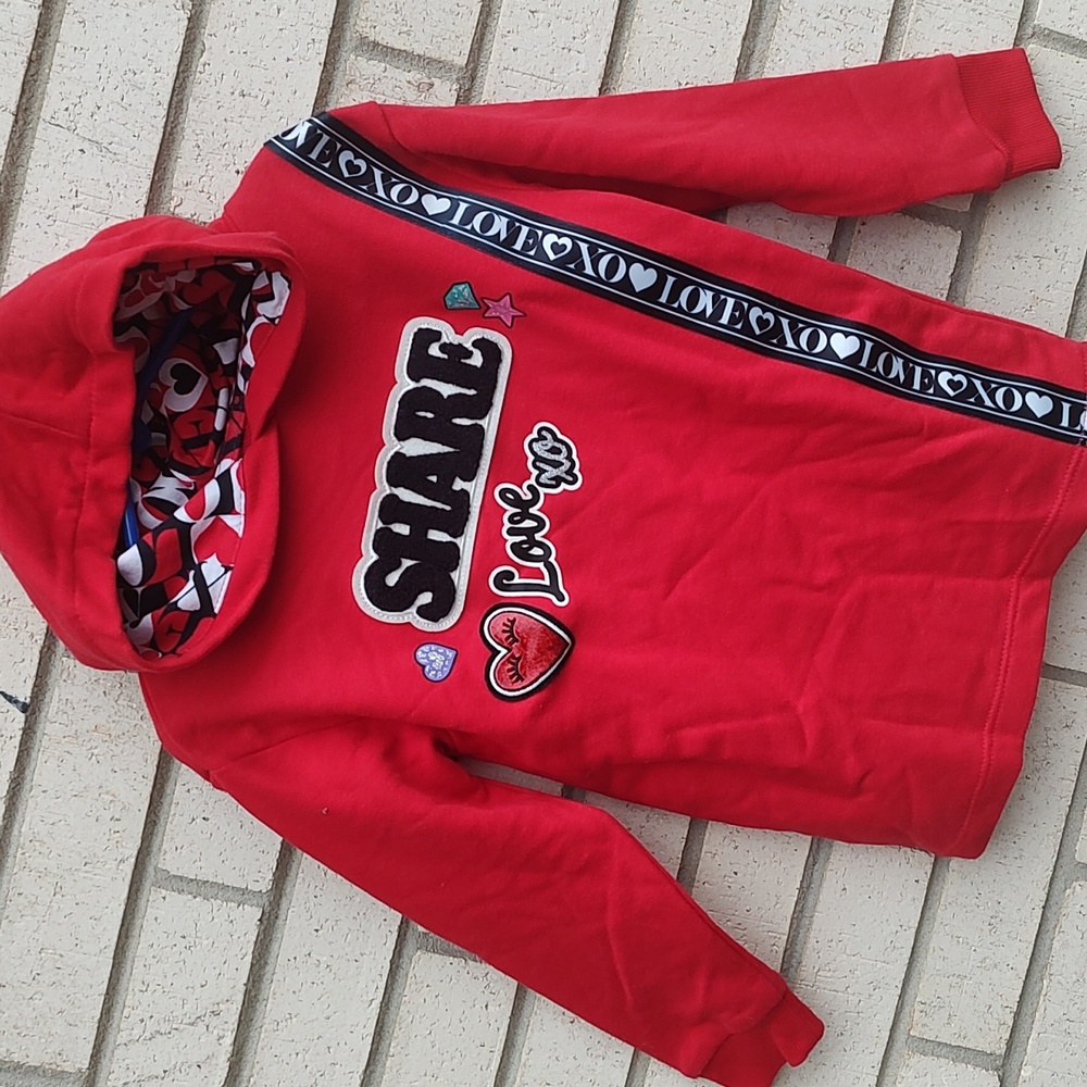 Red Hoodie* - Picture 3 of 11